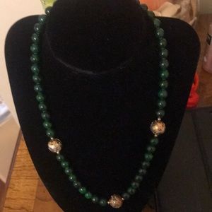 Vintage Jewelry - Vintage green gold inlay of colored bead Vintage Jewelry - Vintage green gold inlay of colored bead